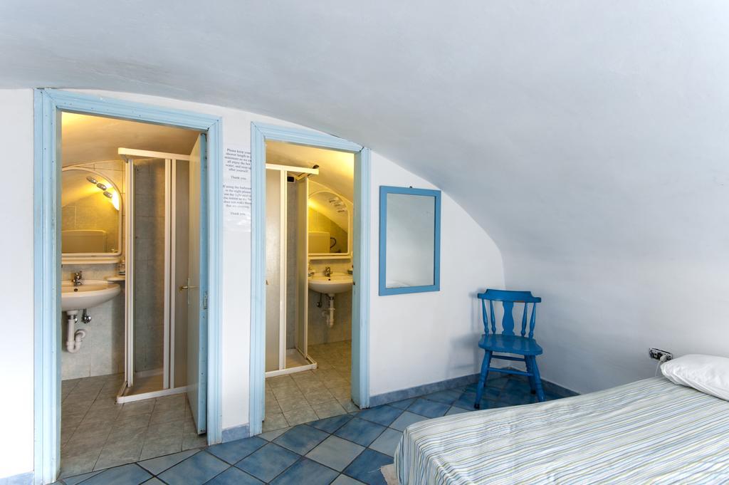 Ring Hostel Forio di Ischia Cameră foto